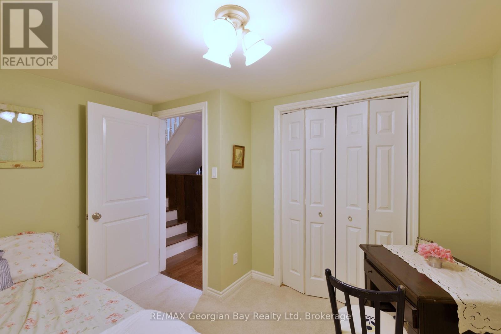 Photo 23 of 133 Timcourt Drive, Tiny ON