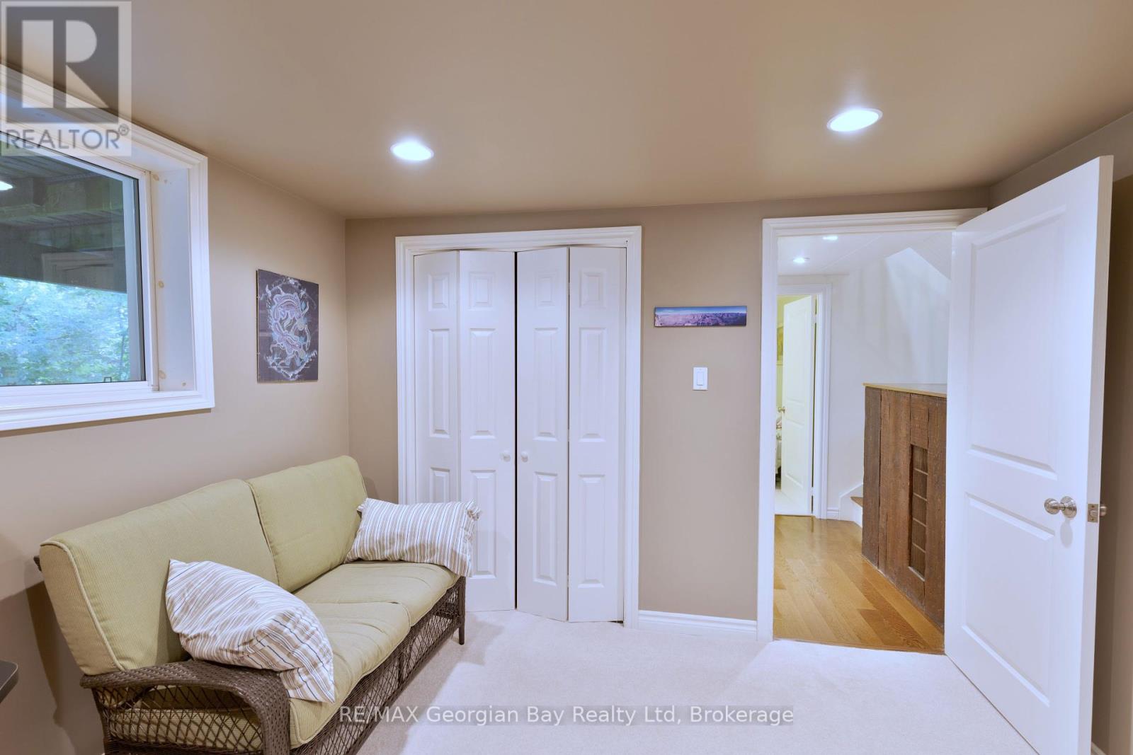 Photo 17 of 133 Timcourt Drive, Tiny ON
