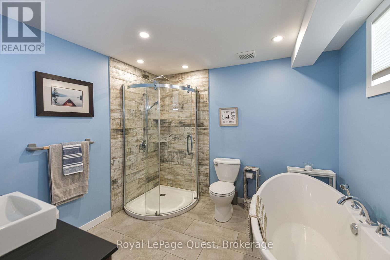 Photo 17 of 36 Esther Anne Drive, Orillia ON