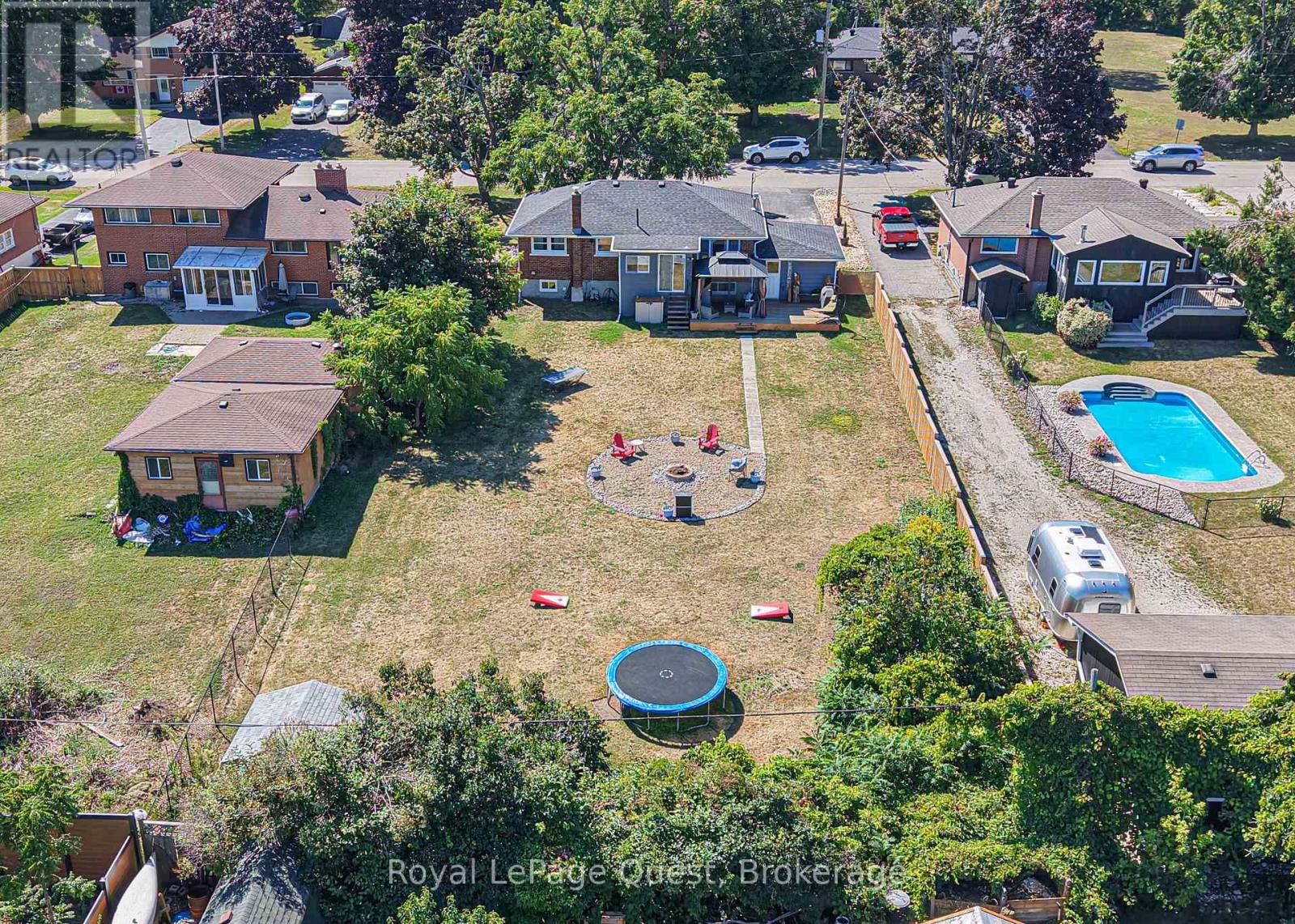 Photo 4 of 36 Esther Anne Drive, Orillia ON