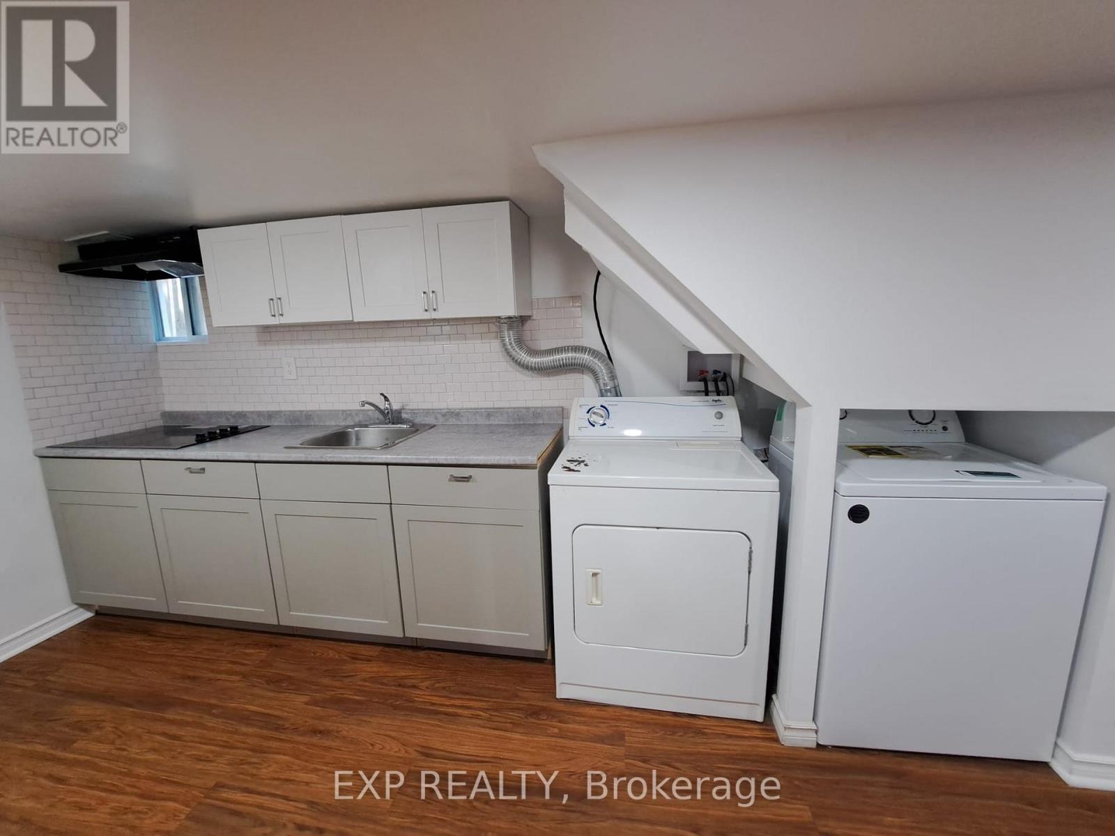 Photo 32 of 41 Kent Street, Welland ON