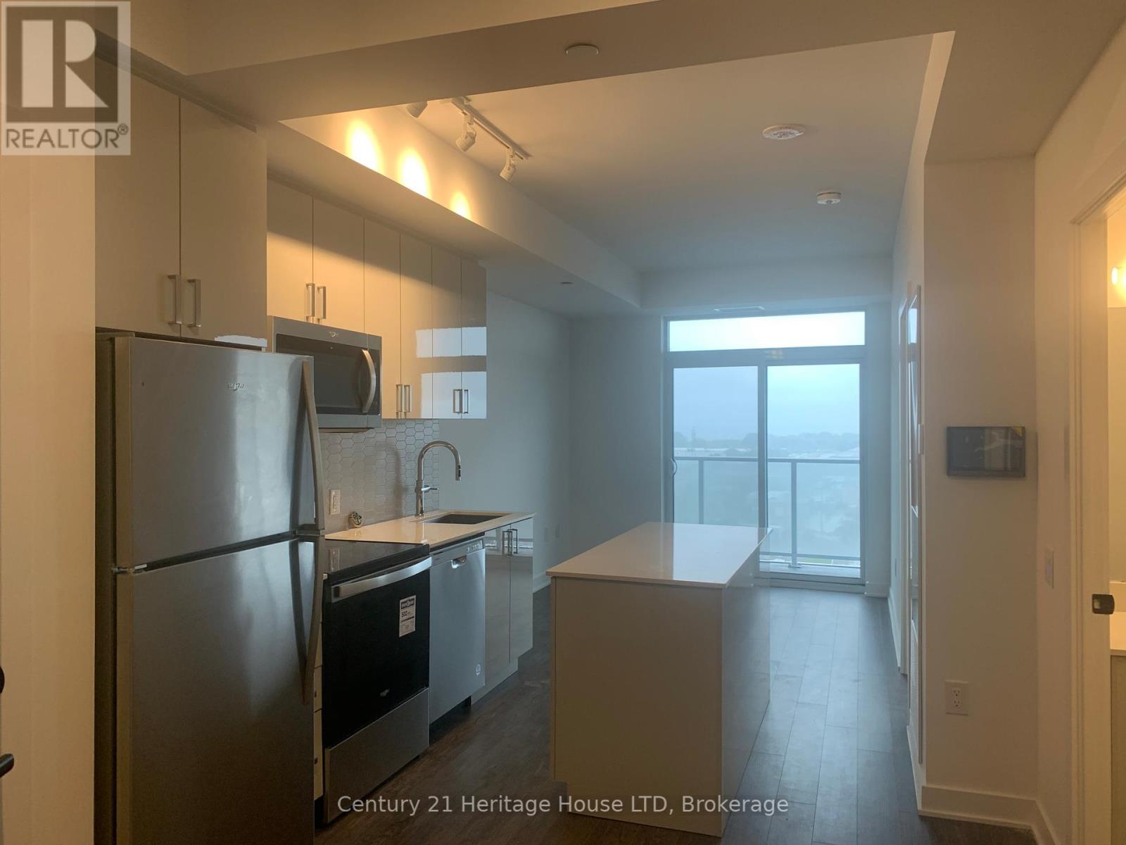 Photo 3 of 1013 2782 Barton Street, Hamilton ON