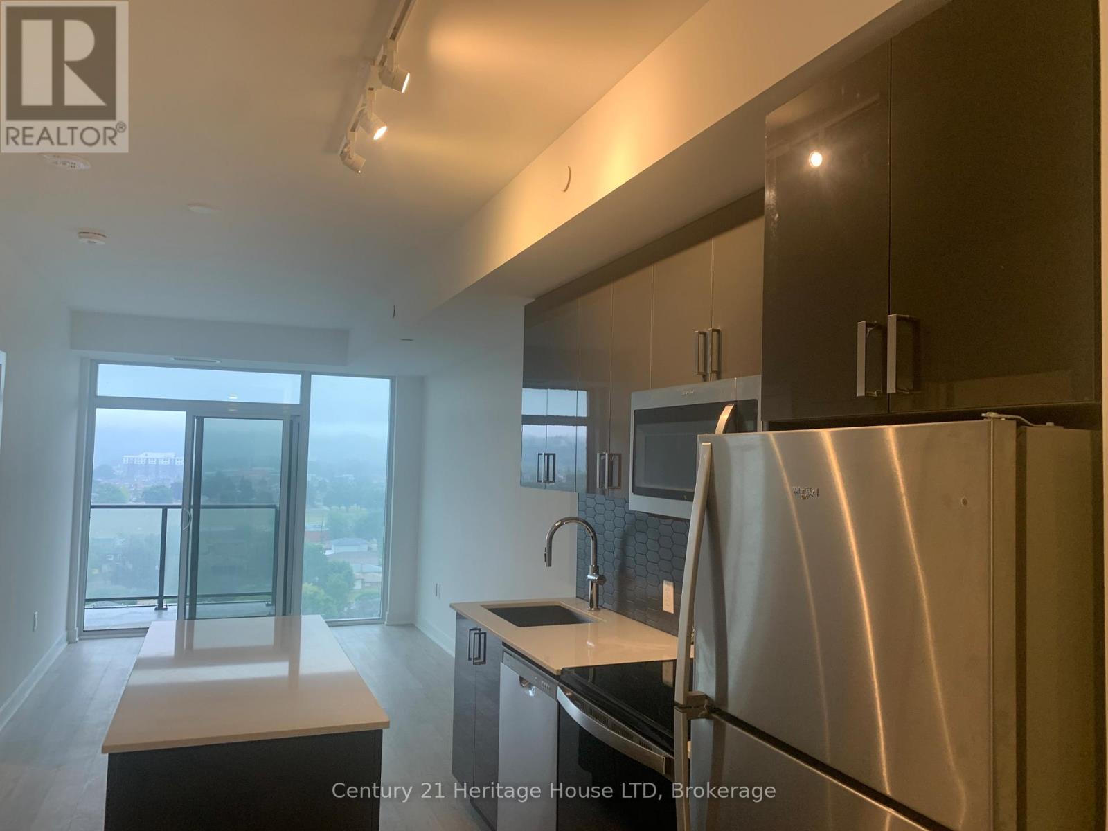 Photo 4 of 1105 2782 Barton Street, Hamilton ON