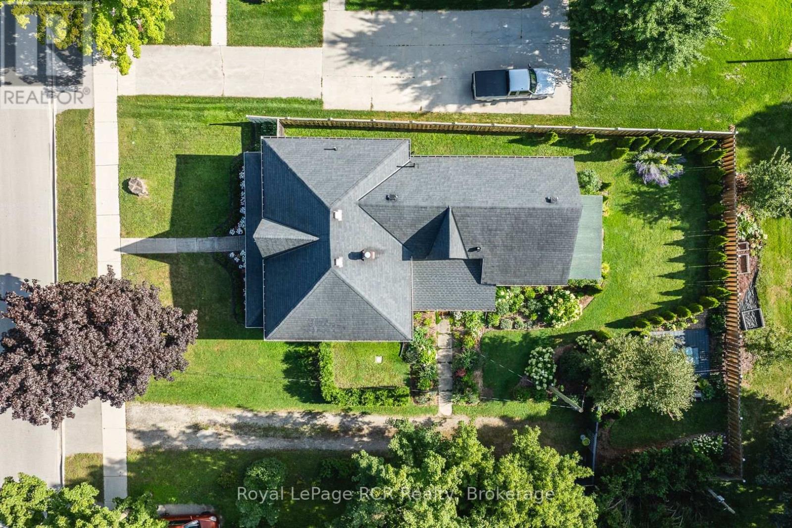 Photo 19 of 106 Bruce Street S, West Grey ON