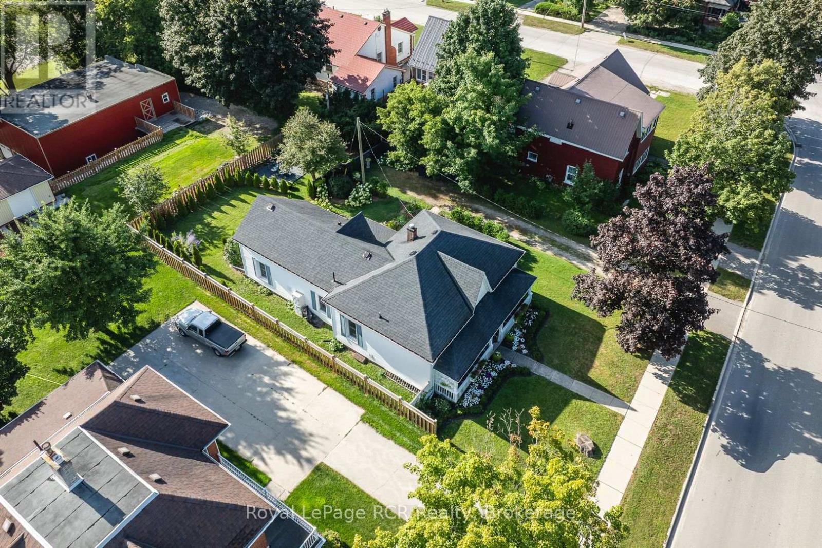 Photo 20 of 106 Bruce Street S, West Grey ON