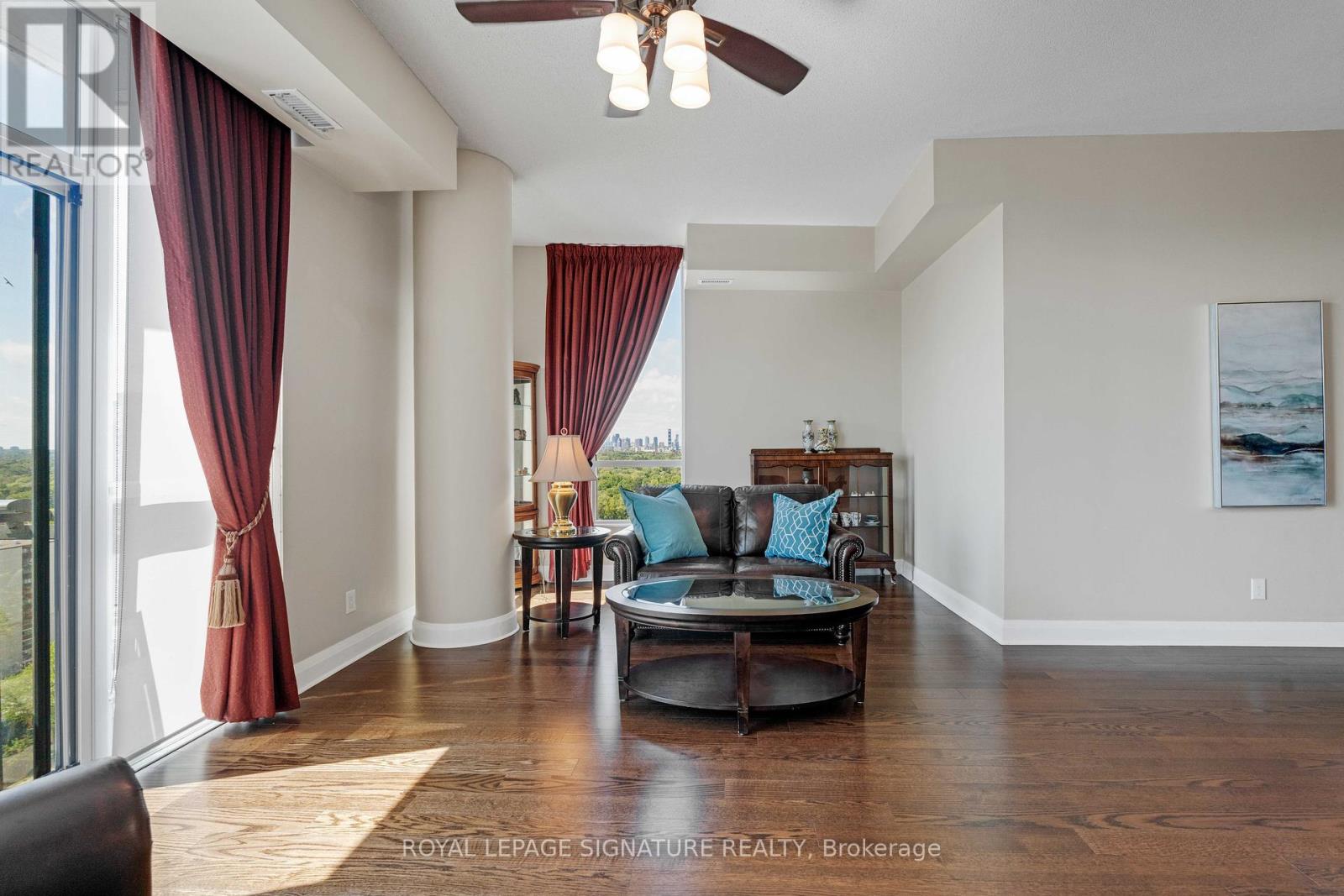 Photo 10 of 1901 1 Hurontario Street, Mississauga ON