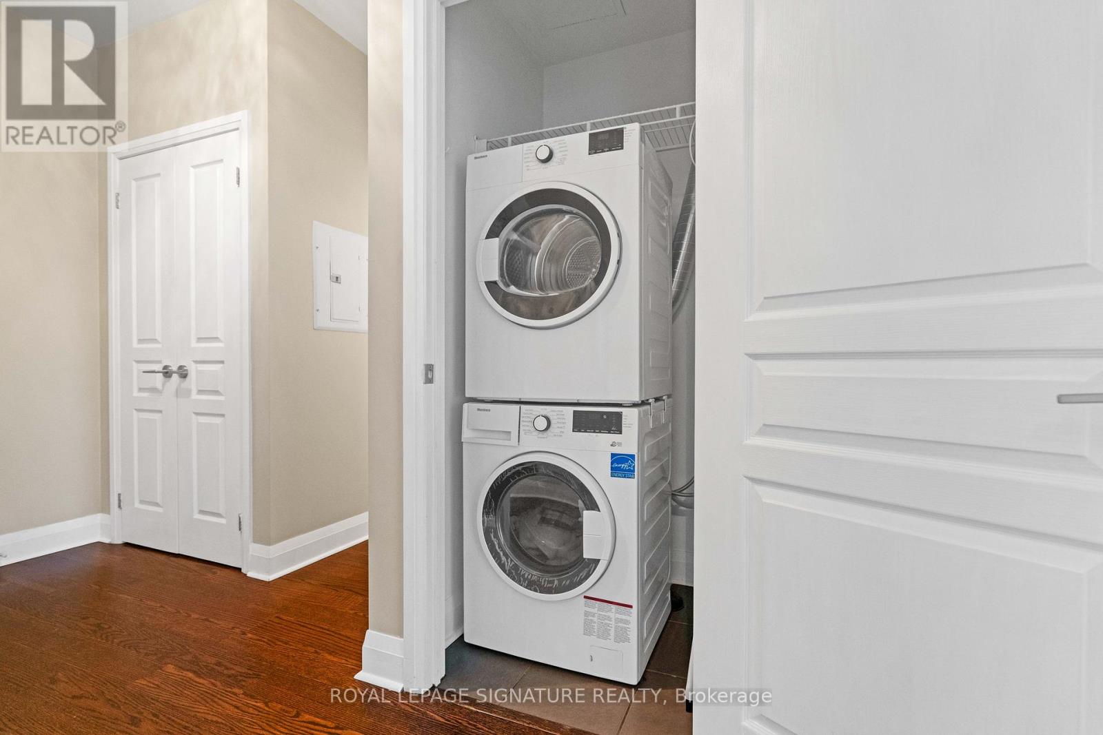 Photo 17 of 1901 1 Hurontario Street, Mississauga ON