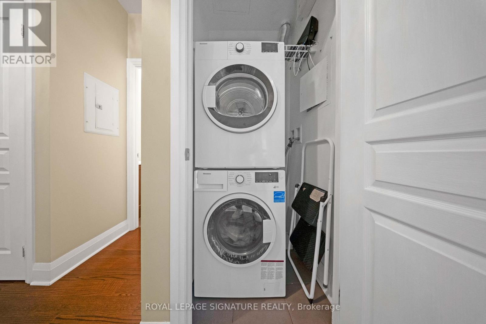 Photo 18 of 1901 1 Hurontario Street, Mississauga ON