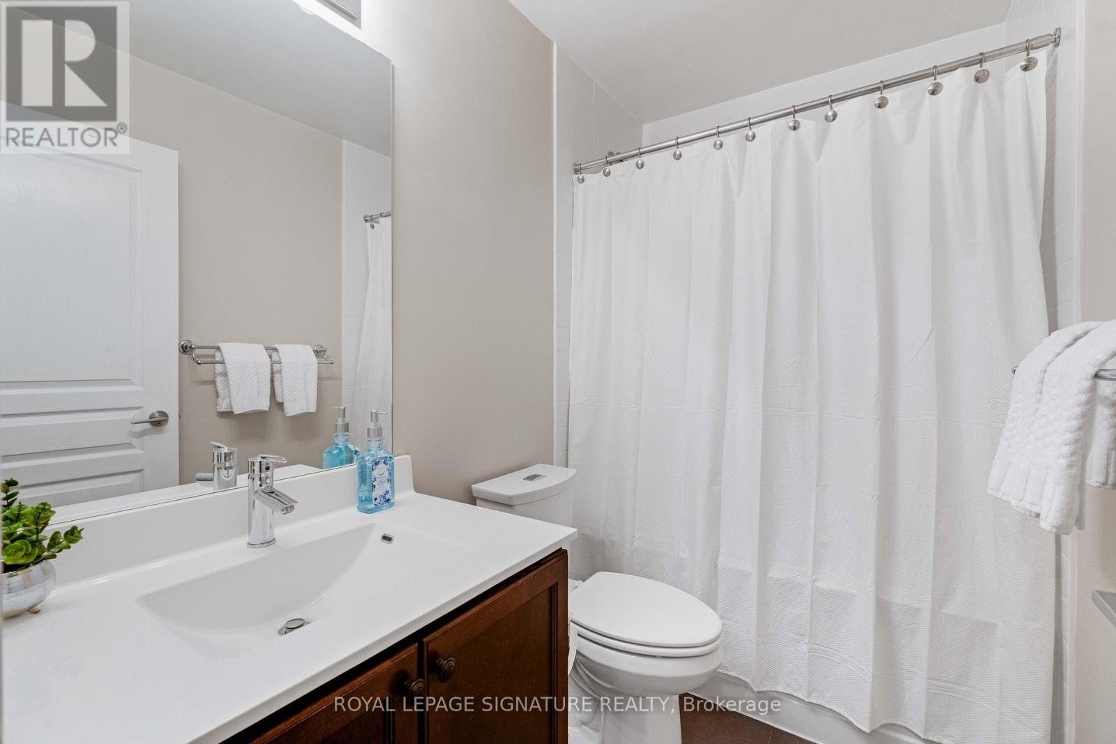 Photo 19 of 1901 1 Hurontario Street, Mississauga ON