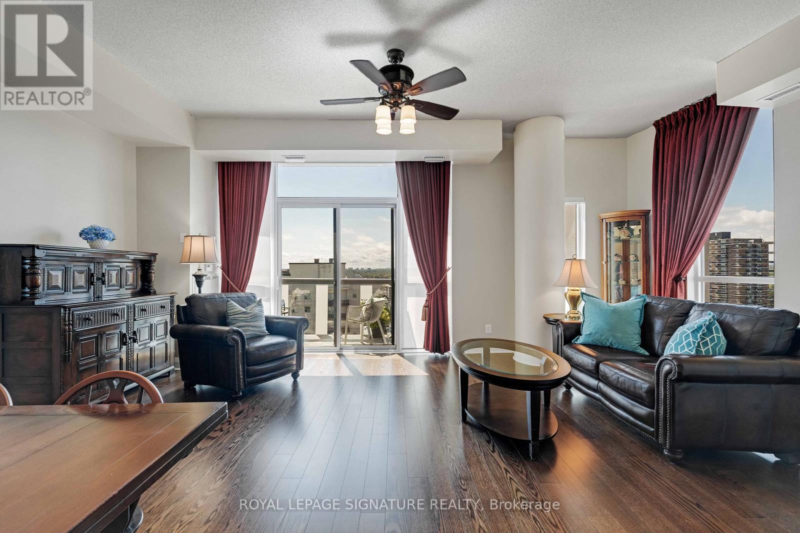 Photo 9 of 1901 1 Hurontario Street, Mississauga ON