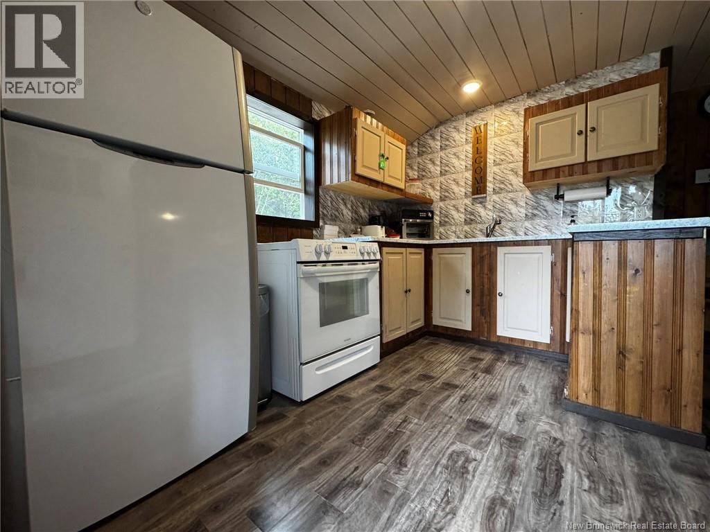 Photo 5 of 5884 Hwy 117, Baiesainteanne NB