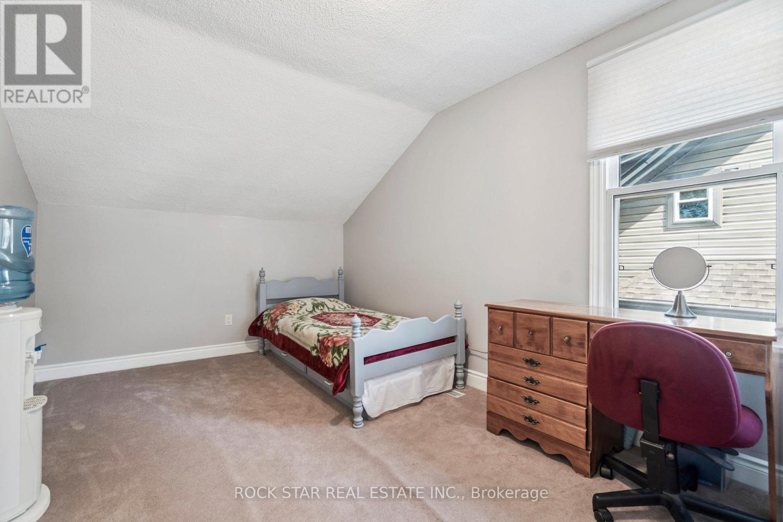 Photo 9 of 34 Cliff Avenue, Hamilton ON