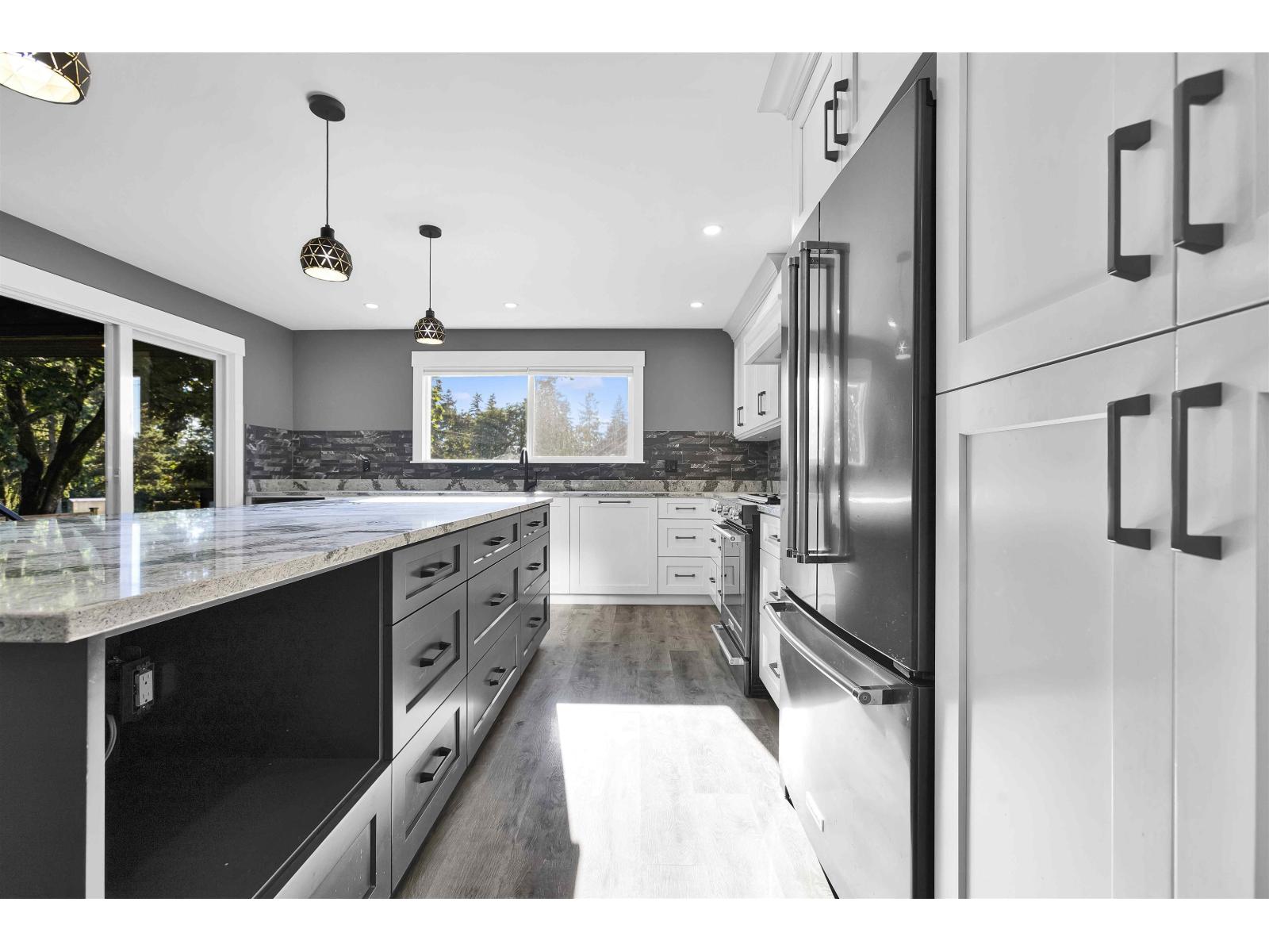 Photo 6 of 6437 264 Street, Langley BC
