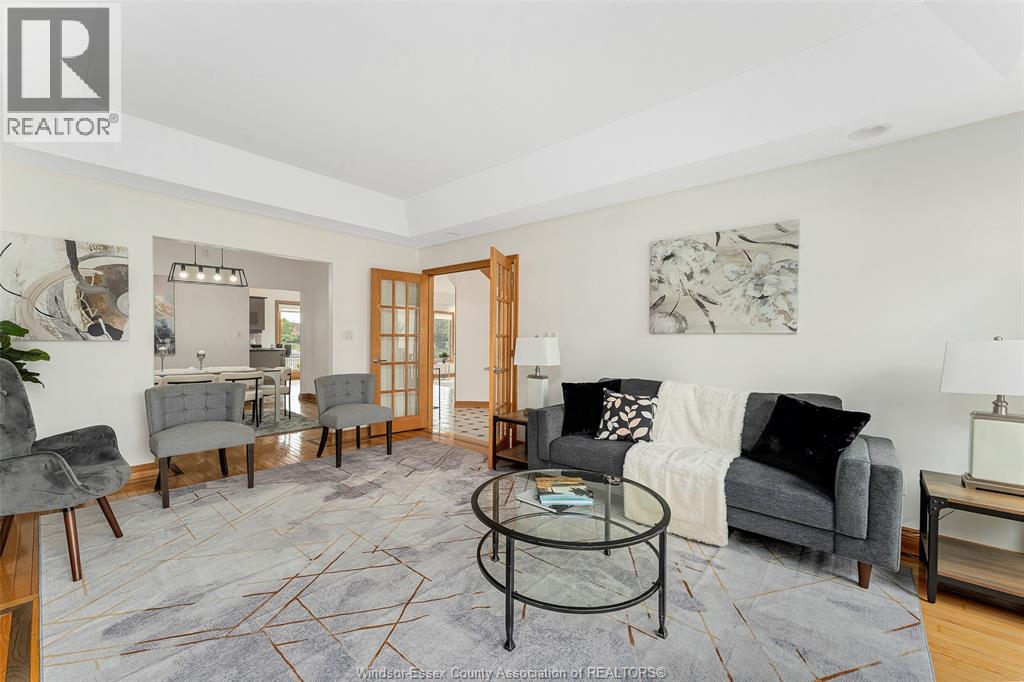 Photo 6 of 847 Lake Shore Drive, Windsor ON