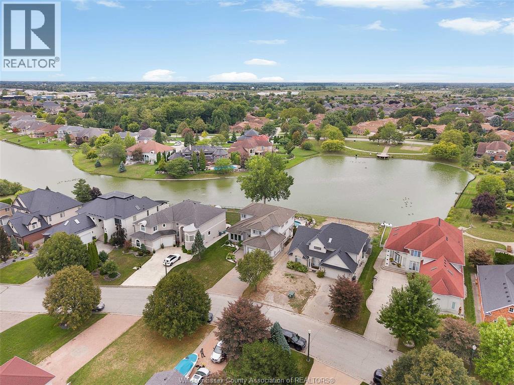 Photo 32 of 847 Lake Shore Drive, Windsor ON