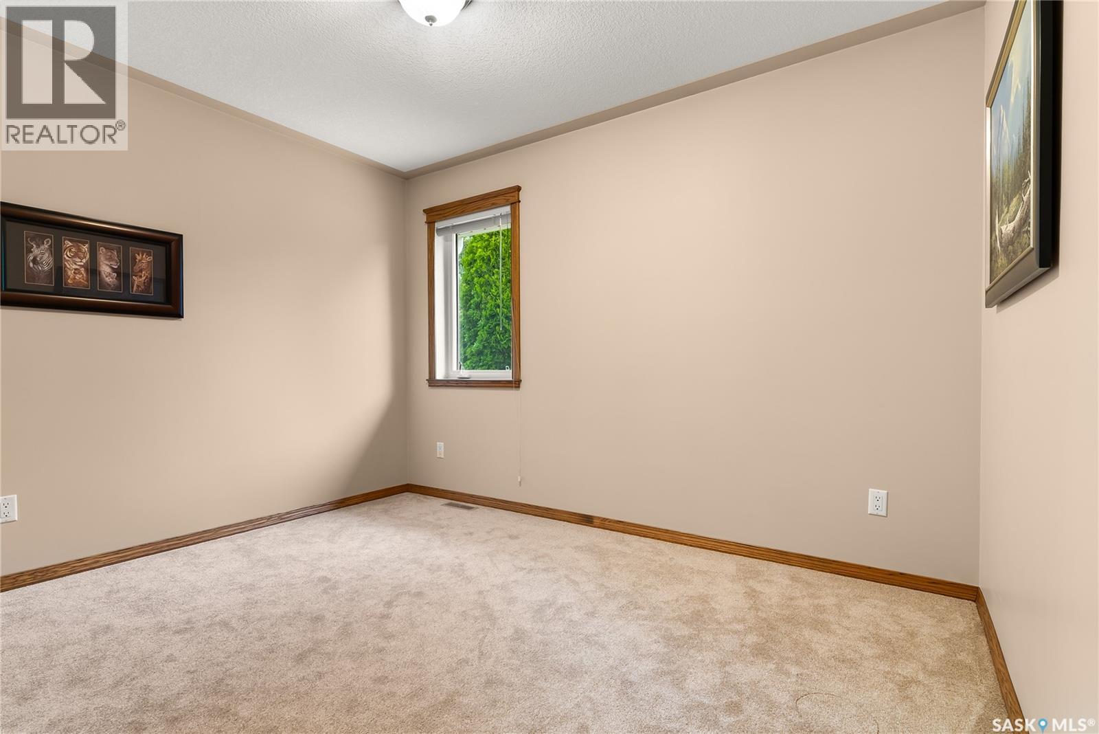 Photo 39 of 8504 Thurston Crescent, Regina SK