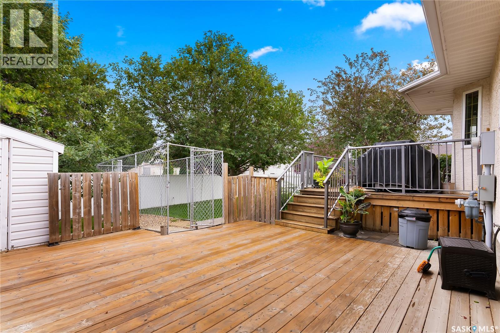 Photo 2 of 8504 Thurston Crescent, Regina SK