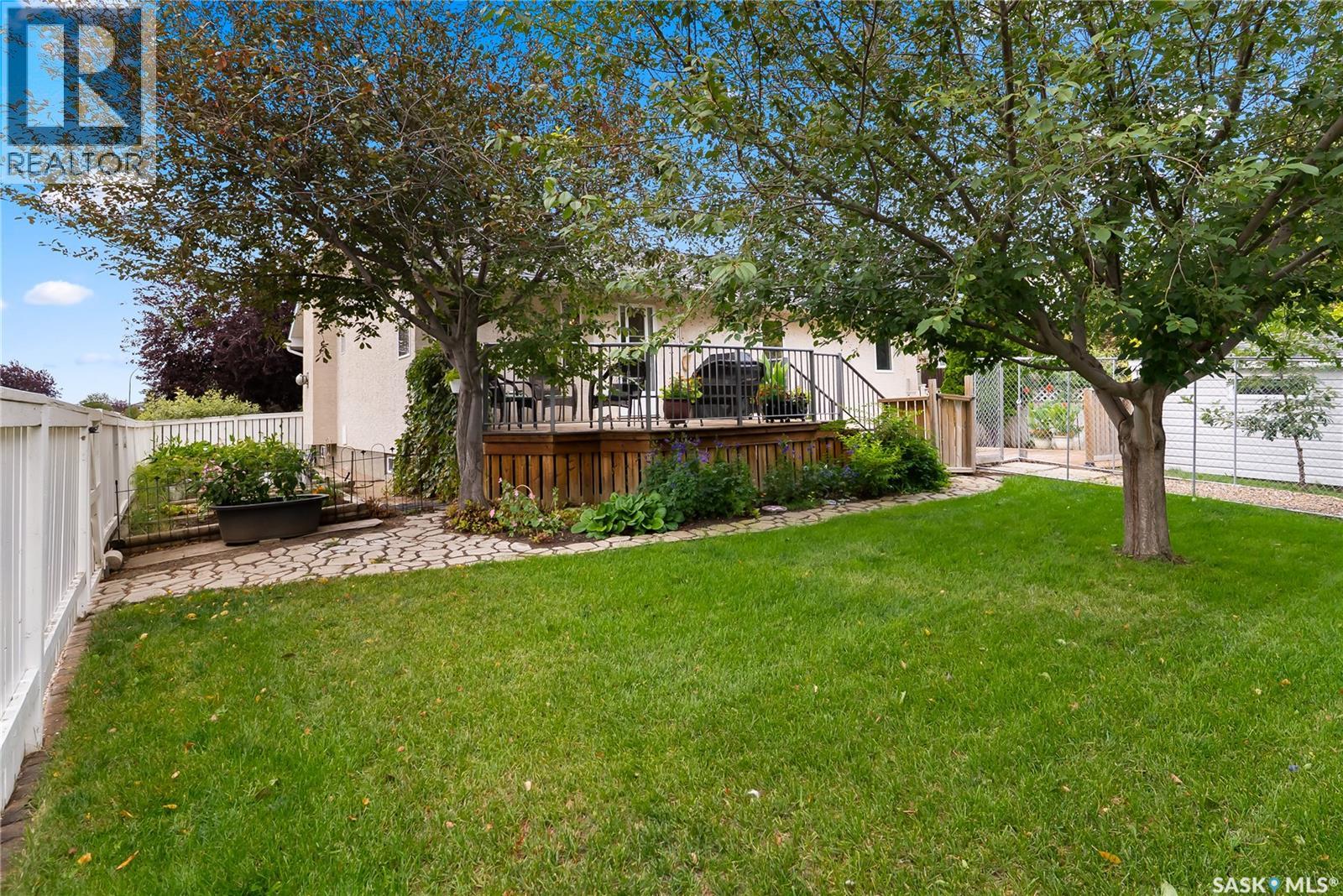 Photo 7 of 8504 Thurston Crescent, Regina SK