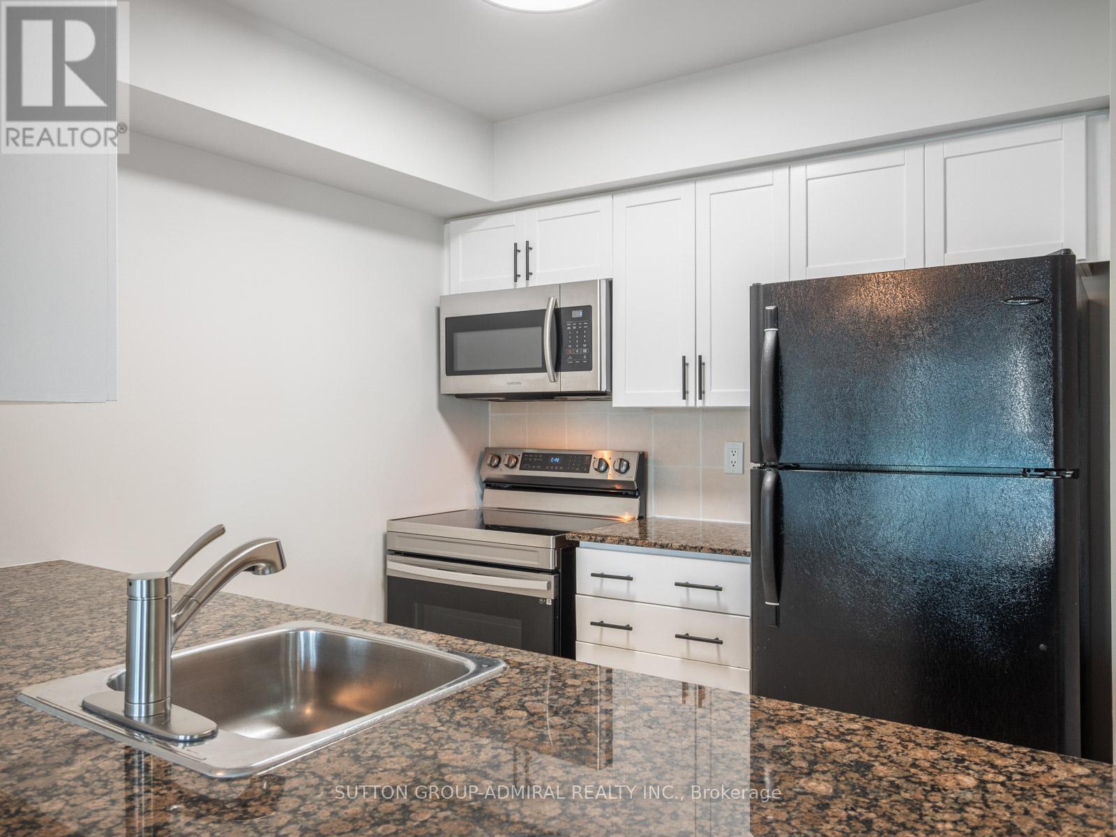 Photo 12 of 1016 31 Bales Avenue, Toronto ON