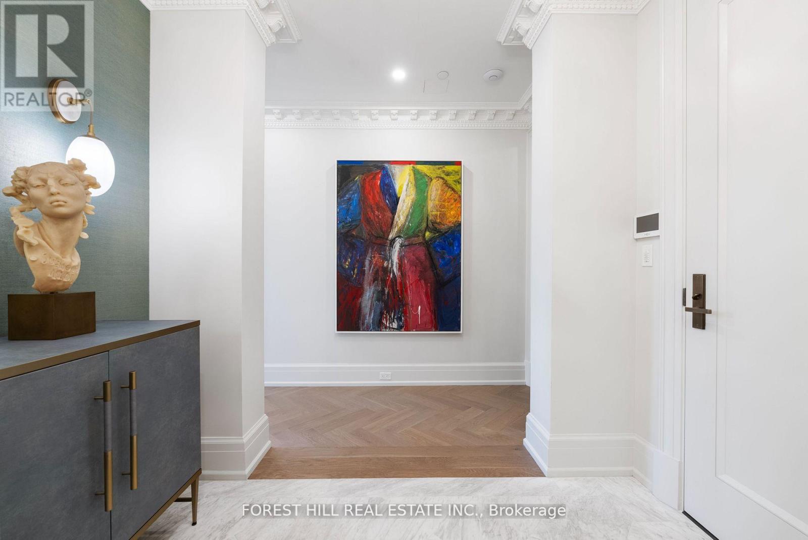 Photo 12 of 602 128 Hazelton Avenue, Toronto ON