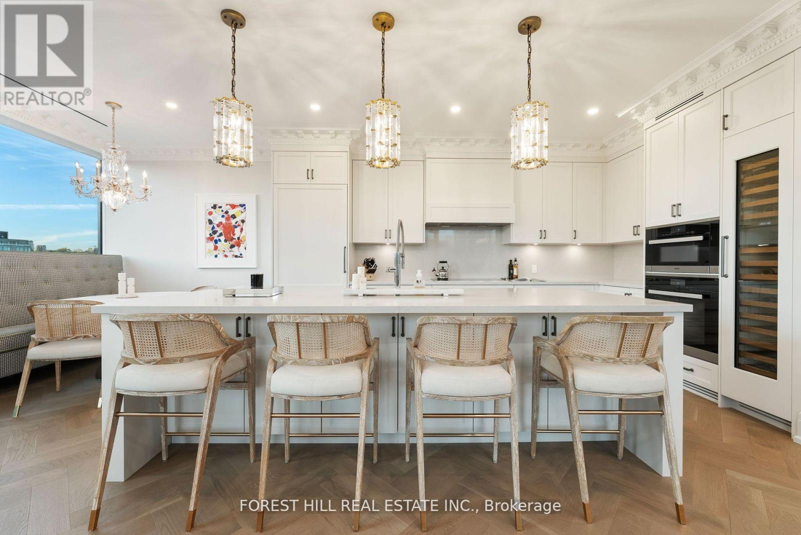 Photo 7 of 602 128 Hazelton Avenue, Toronto ON