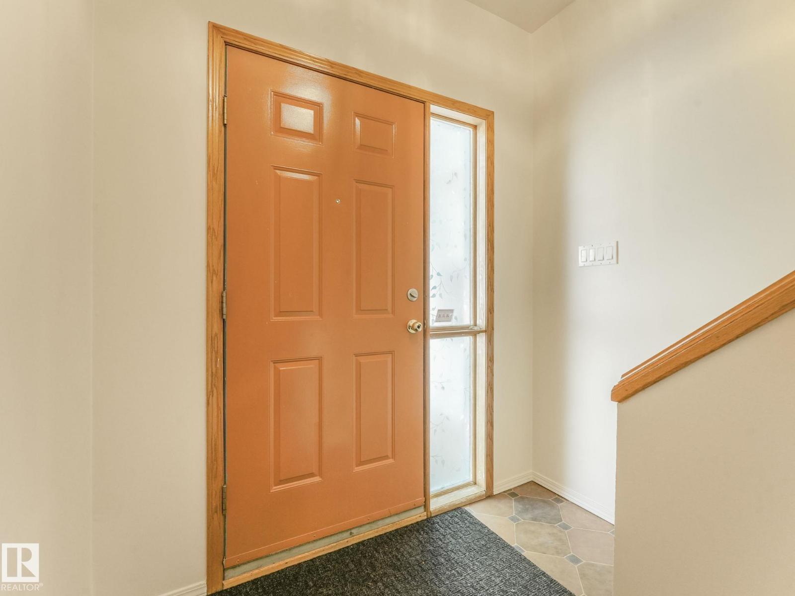 Single Family House for Sale in   ST NW Edmonton 