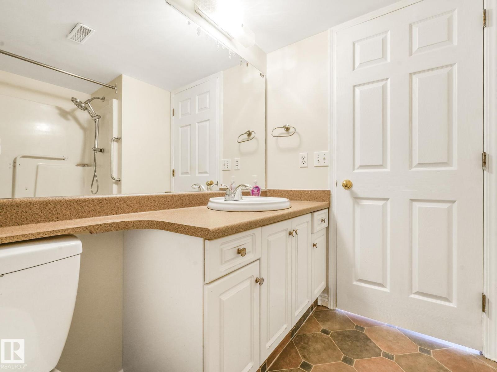 Single Family House for Sale in   ST NW Edmonton 