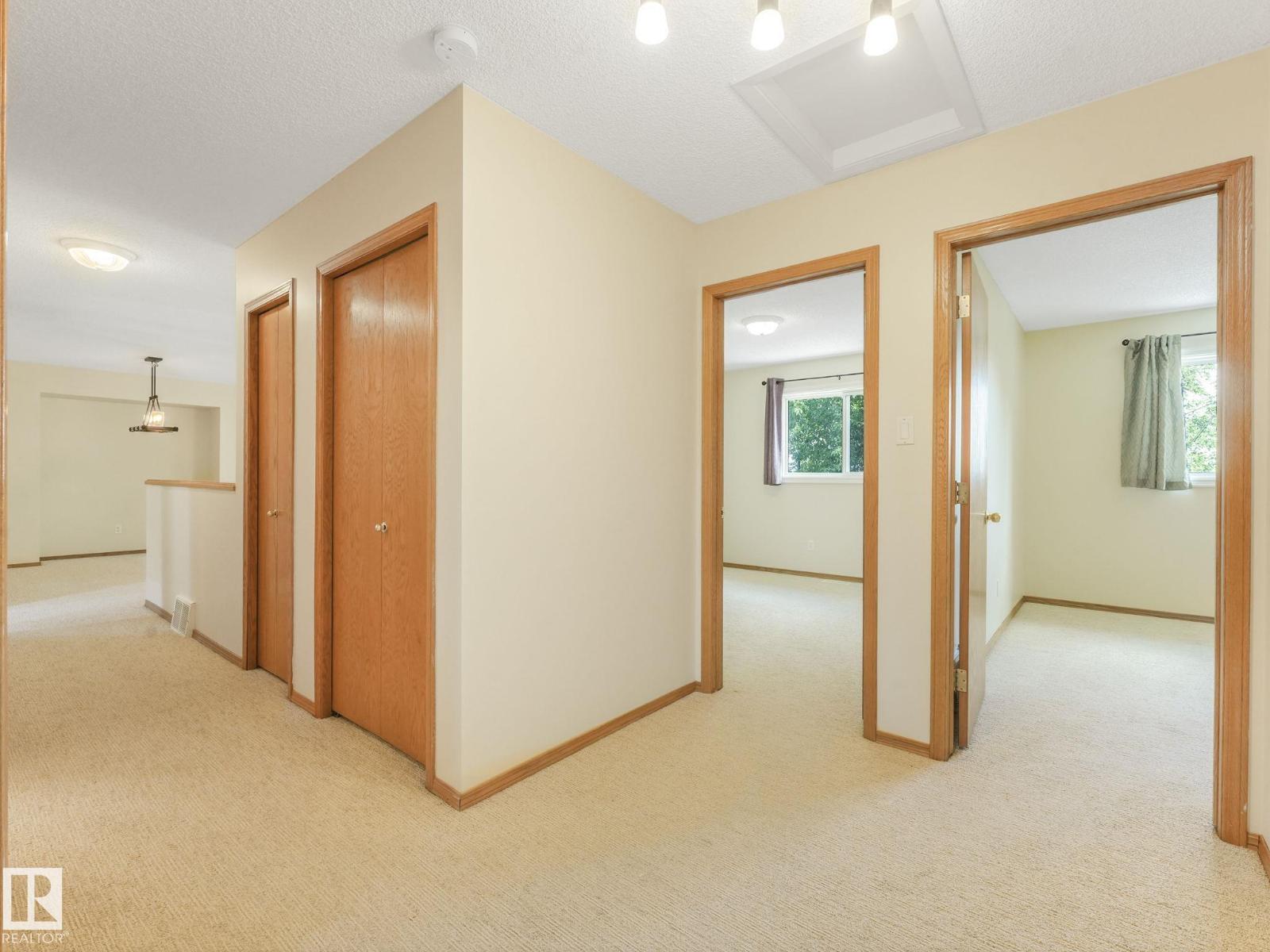 Single Family House for Sale in   ST NW Edmonton 