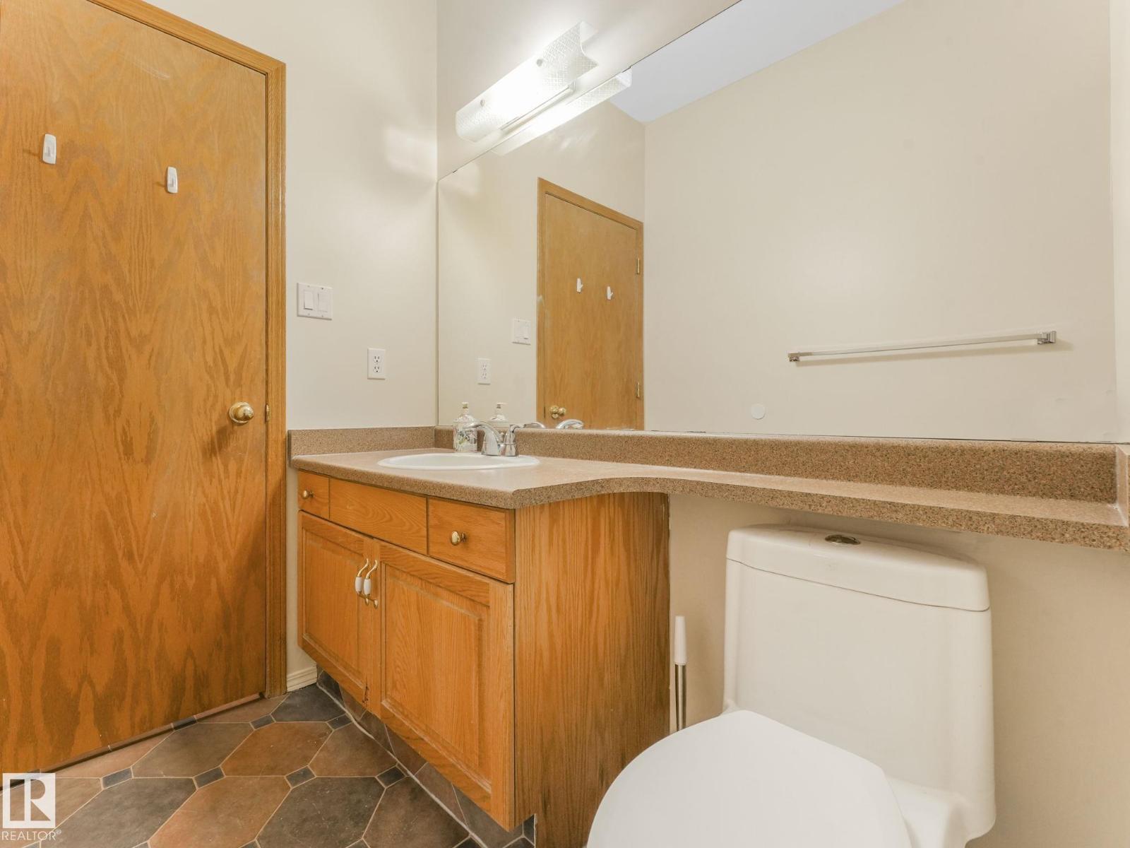 Single Family House for Sale in   ST NW Edmonton 
