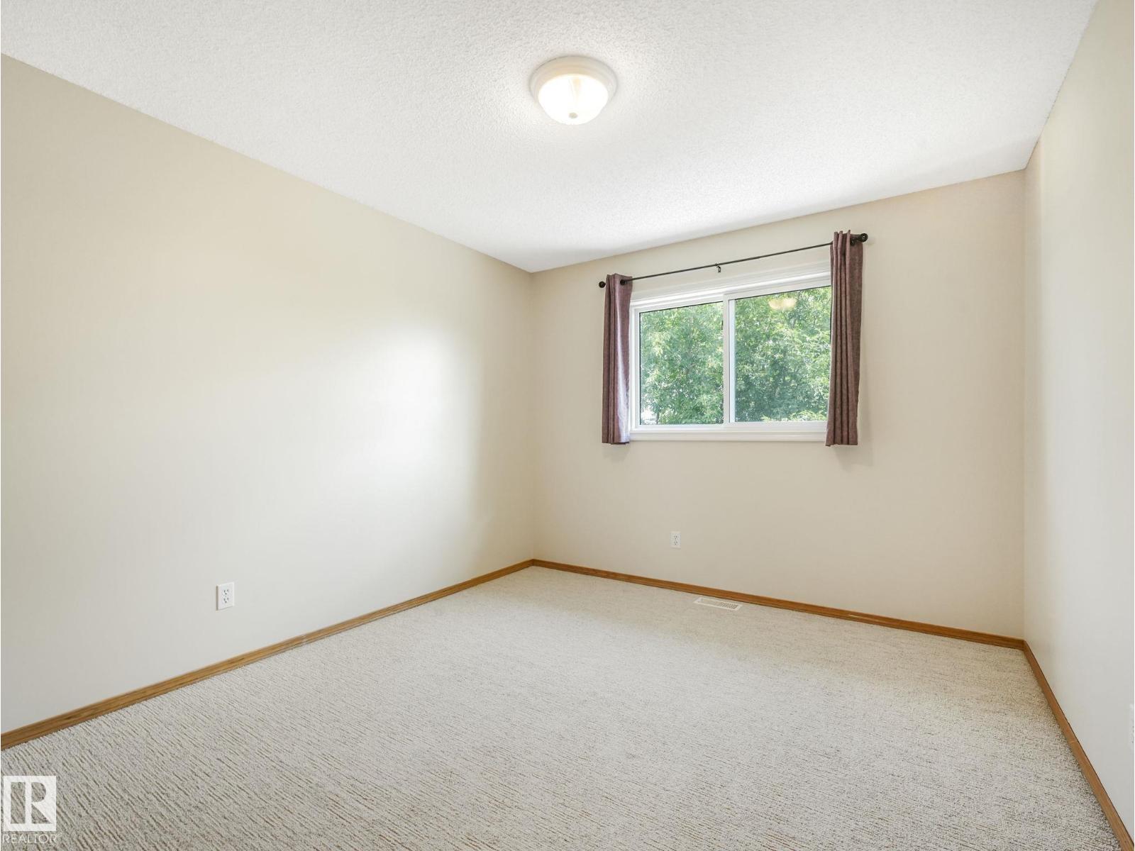 Single Family House for Sale in   ST NW Edmonton 