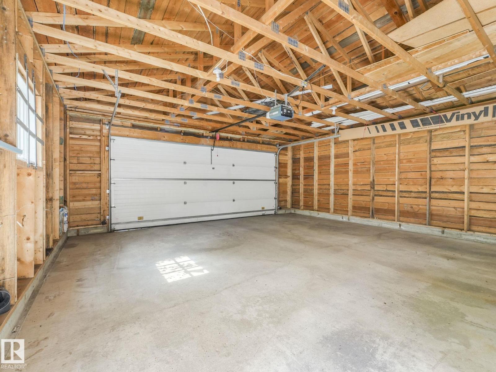 Single Family House for Sale in   ST NW Edmonton 