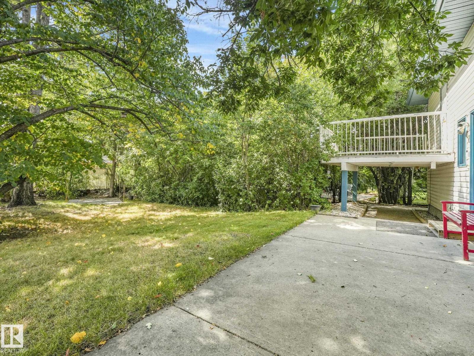 Single Family House for Sale in   ST NW Edmonton 