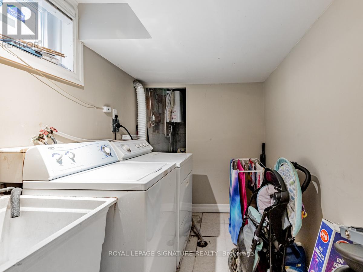 Photo 14 of Lower 193 Fairglen Avenue, Toronto ON
