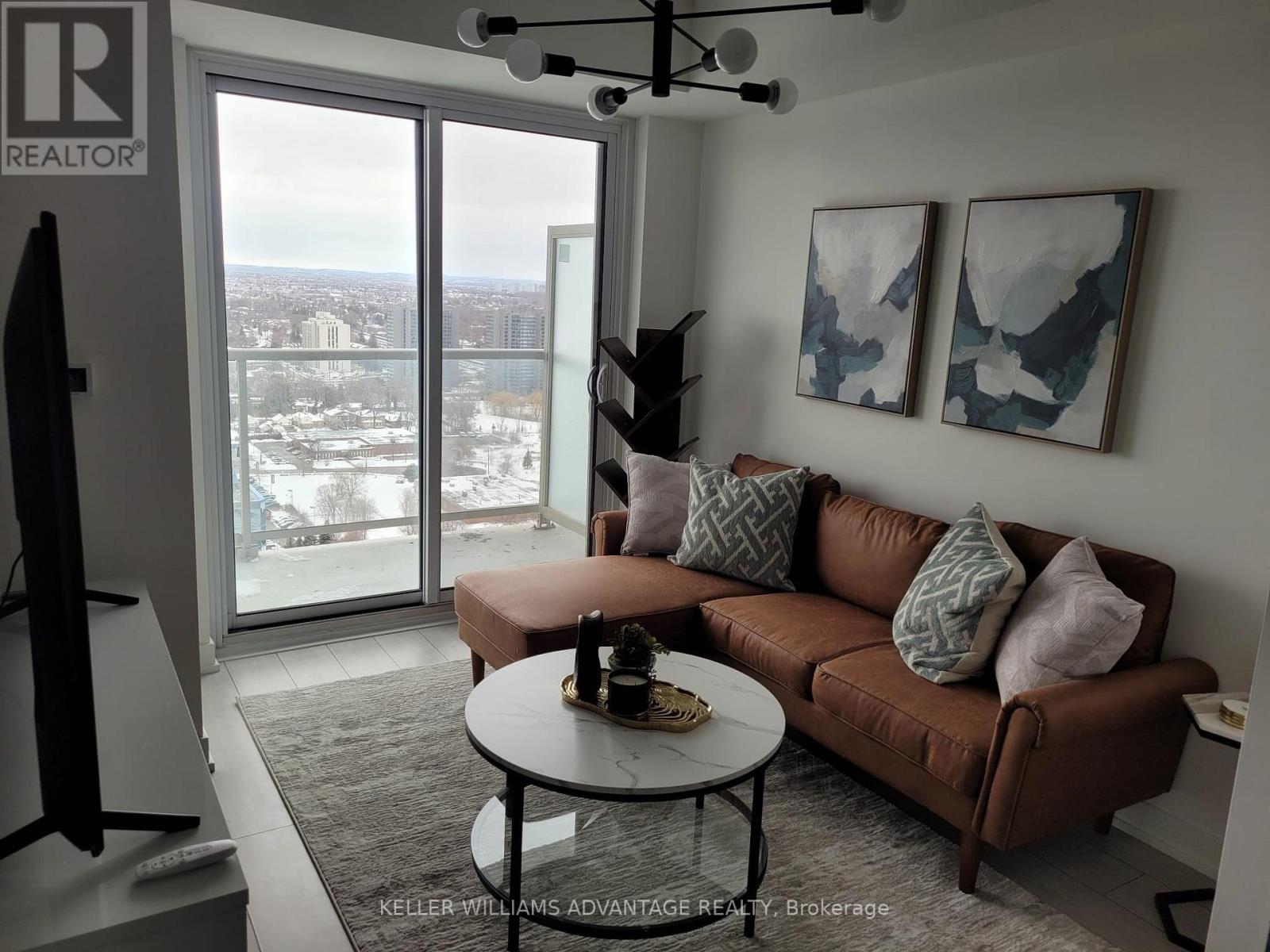 Photo 5 of 3018 2031 Kennedy Road, Toronto ON