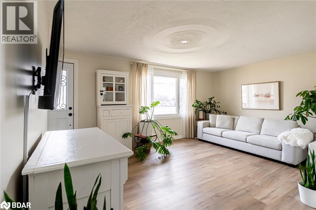 Photo 11 of 187 Mill Street, Essa ON