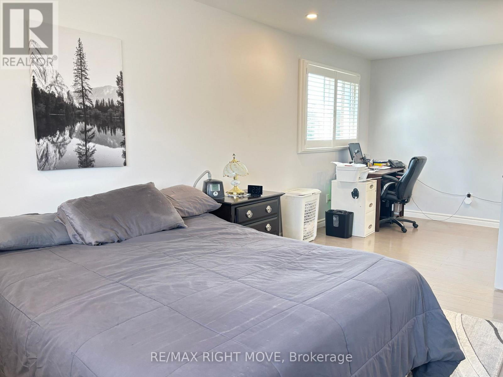 Photo 10 of 116 Mill Street E, Springwater ON