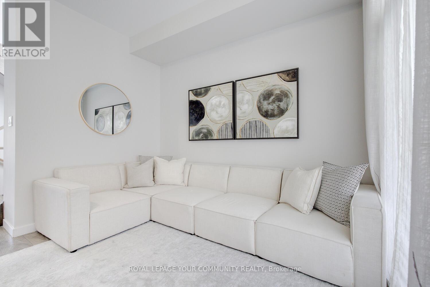 Photo 26 of 8 10270 Keele Street, Vaughan ON