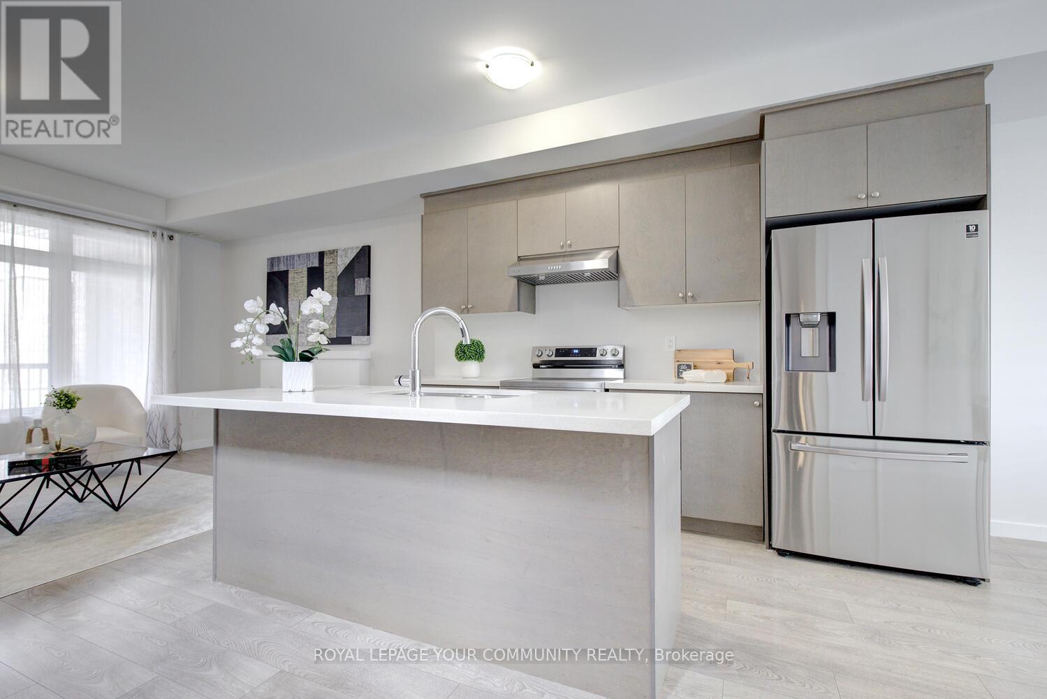 Photo 4 of 8 10270 Keele Street, Vaughan ON