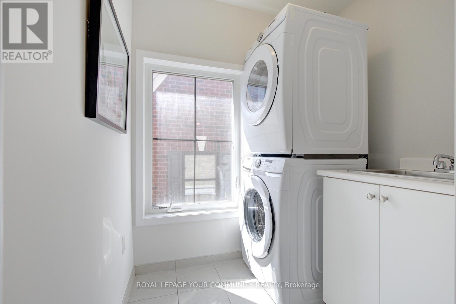 Photo 40 of 8 10270 Keele Street, Vaughan ON