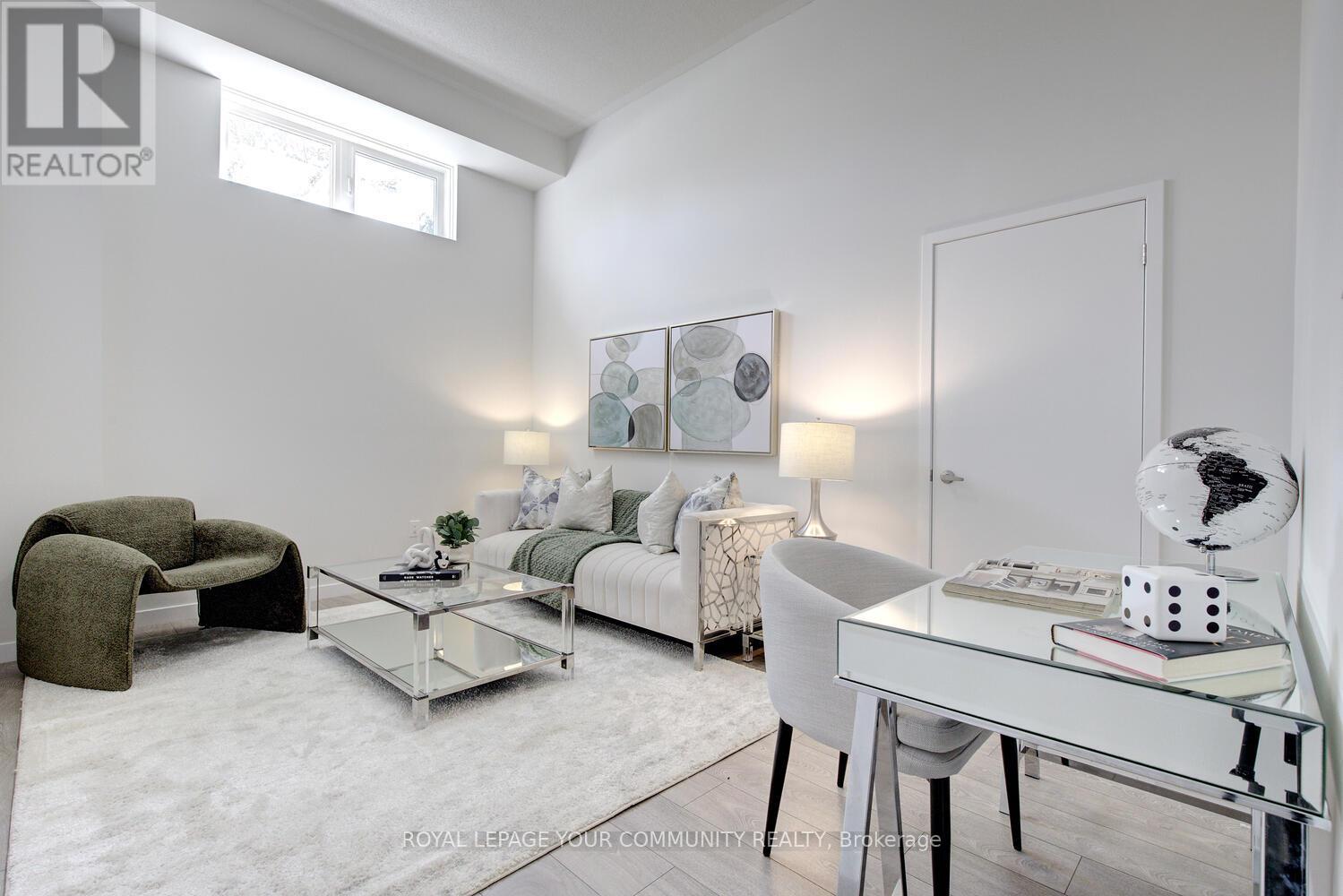 Photo 41 of 8 10270 Keele Street, Vaughan ON