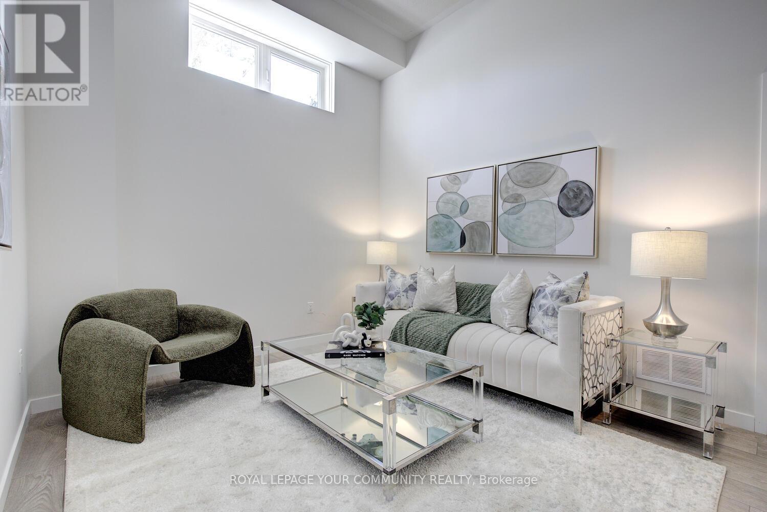 Photo 42 of 8 10270 Keele Street, Vaughan ON