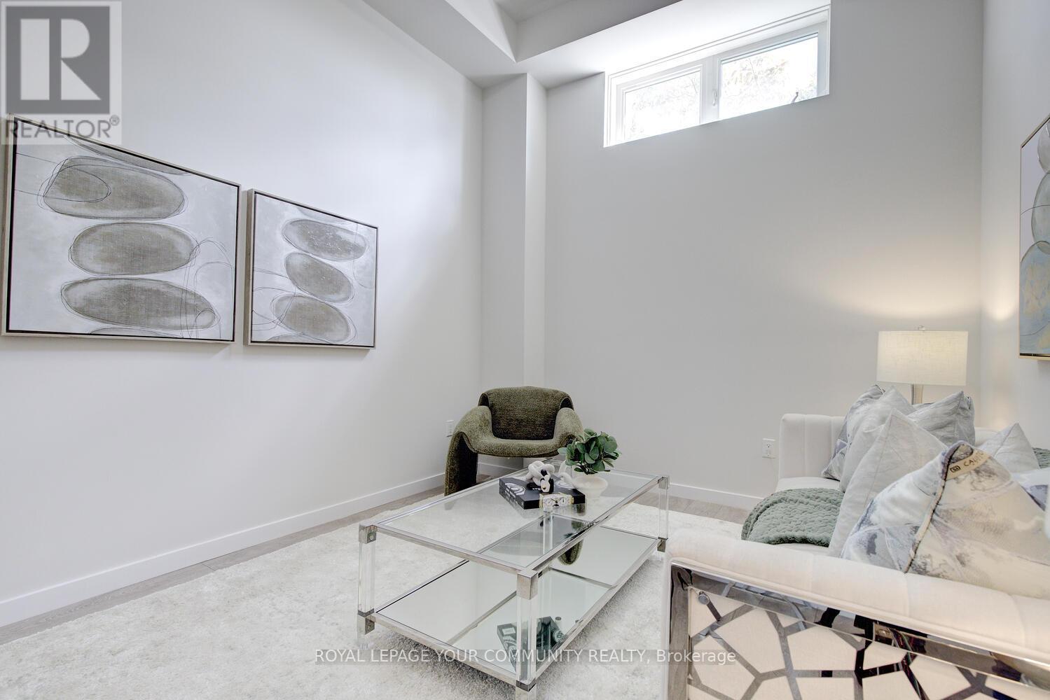 Photo 43 of 8 10270 Keele Street, Vaughan ON