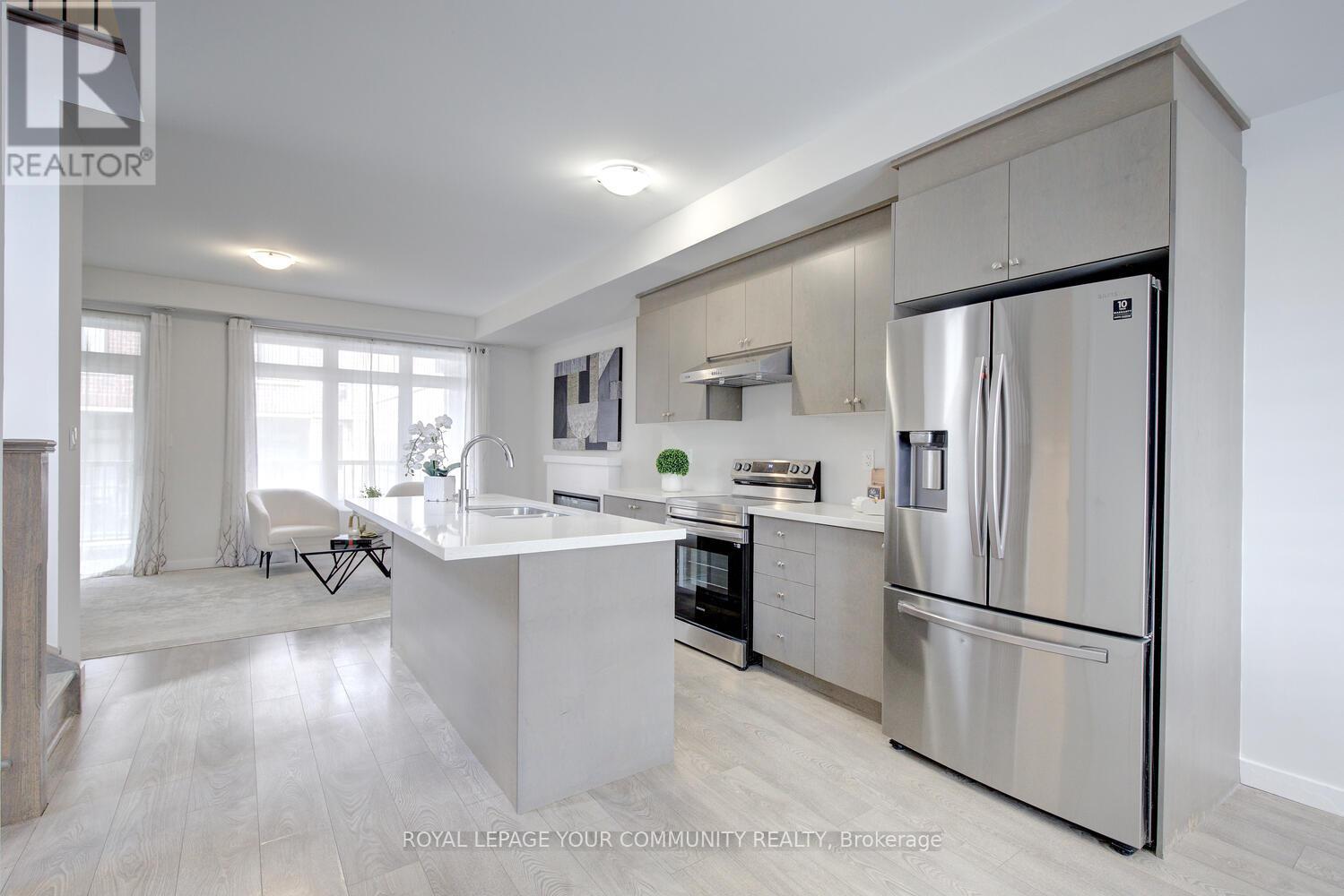 Photo 5 of 8 10270 Keele Street, Vaughan ON