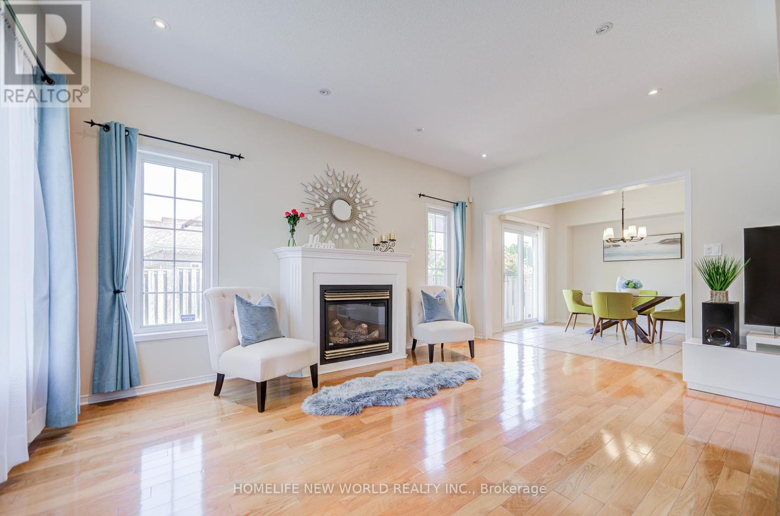 Photo 17 of 25 Abilene Court, Richmond Hill ON
