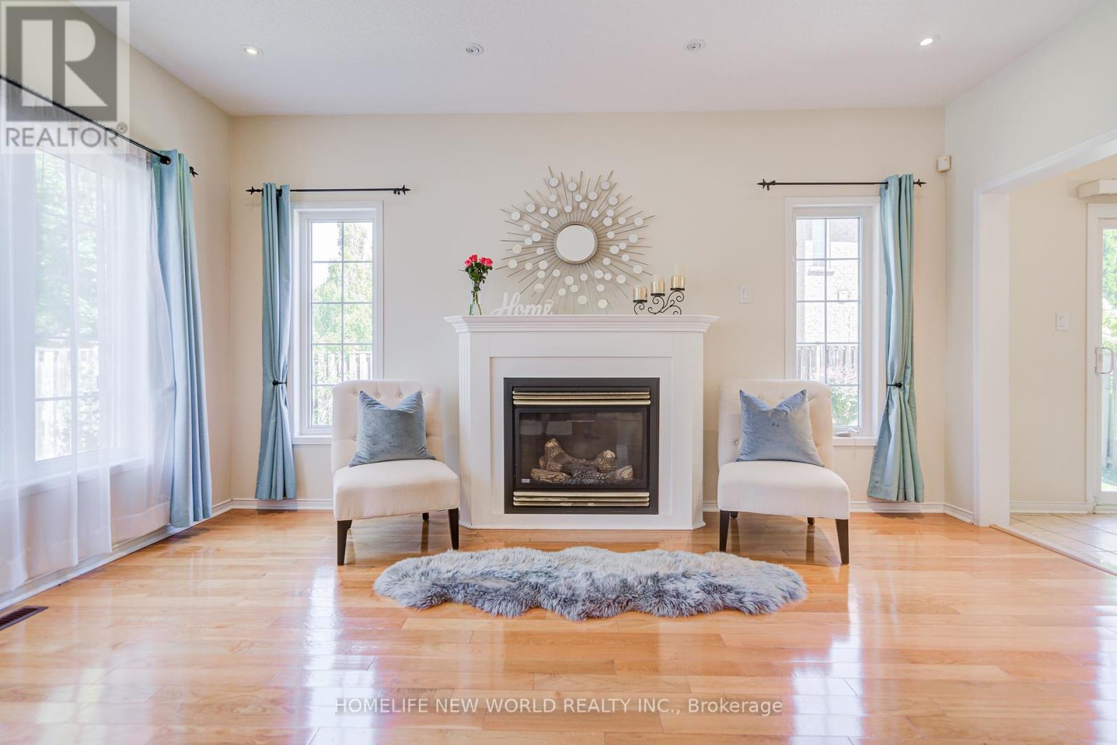 Photo 19 of 25 Abilene Court, Richmond Hill ON