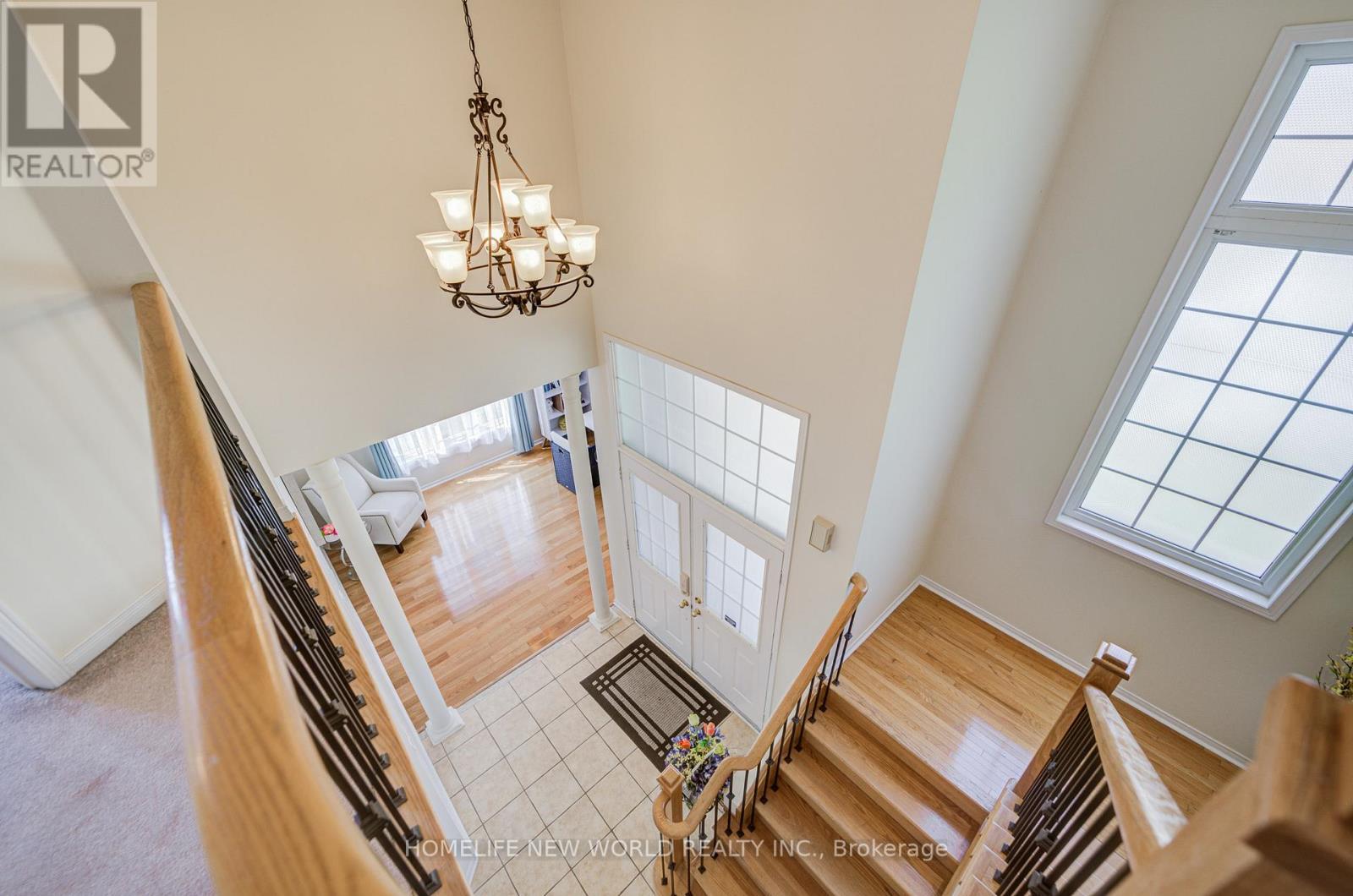 Photo 32 of 25 Abilene Court, Richmond Hill ON