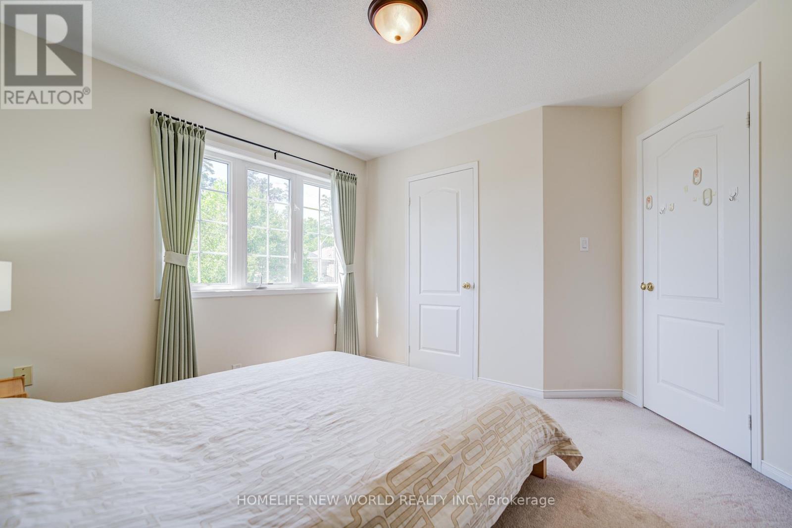 Photo 46 of 25 Abilene Court, Richmond Hill ON