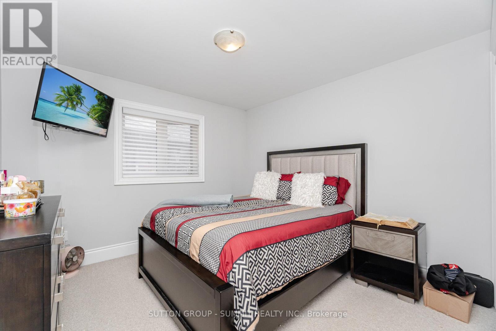 Photo 34 of 16 Westminster Circle, Barrie ON