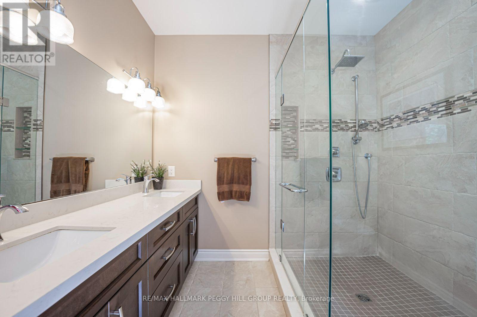 Photo 12 of 126 Mennill Drive, Springwater ON