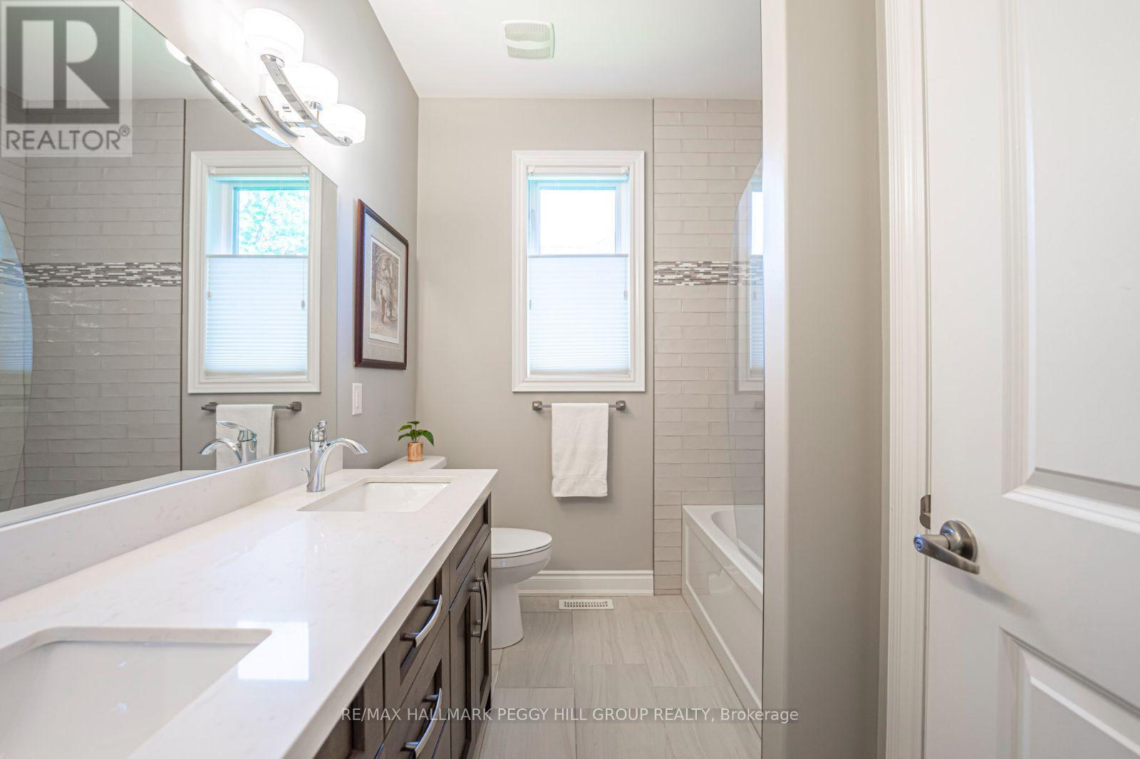 Photo 15 of 126 Mennill Drive, Springwater ON